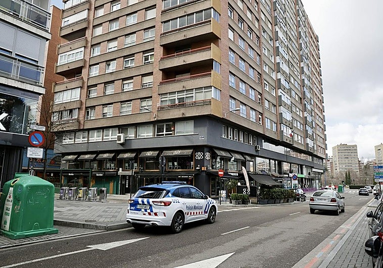 Entra en parada cardiorrespiratoria tras ser agredido en la plaza de Poniente